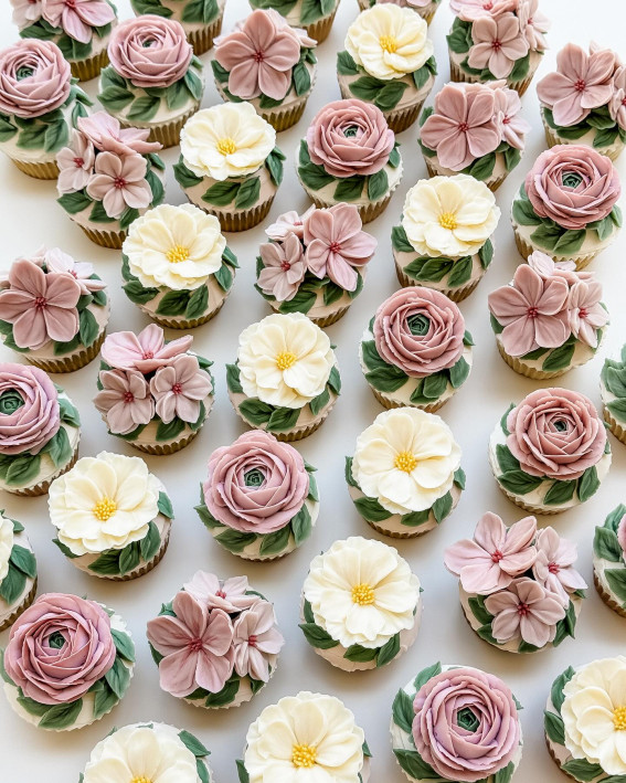 40 Cute Cupcake Ideas For Every Party : Shades of Mauve Flower Cupcakes