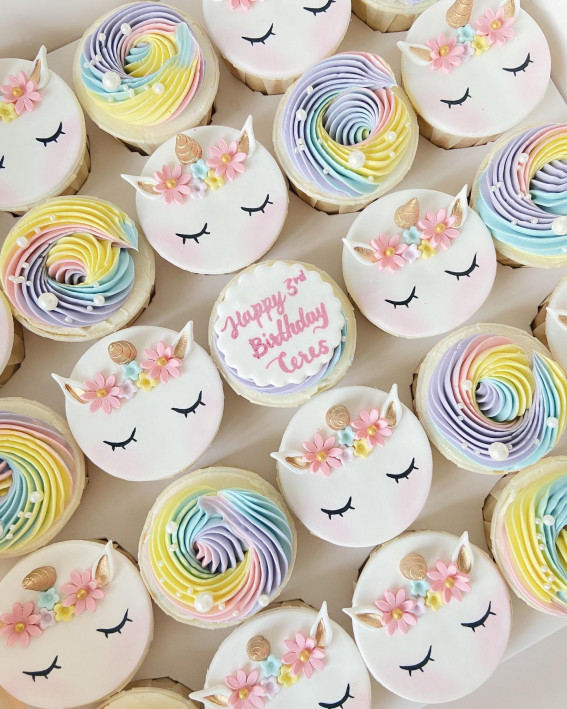 40 Cute Cupcake Ideas For Every Party : Pastel Swirl & Unicorn Theme Cupcakes