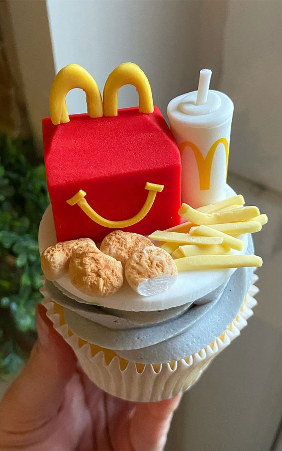 40 Cute Cupcake Ideas For Every Party : McNugget happy meal cupcake