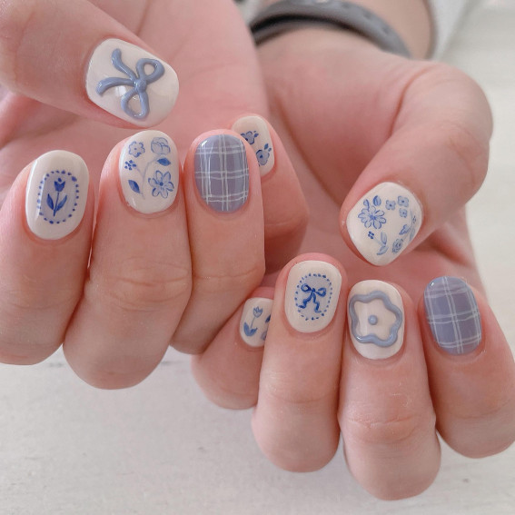 30 Styles of Mix ‘n’ Match Nail Inspirations : Blue Nail Design