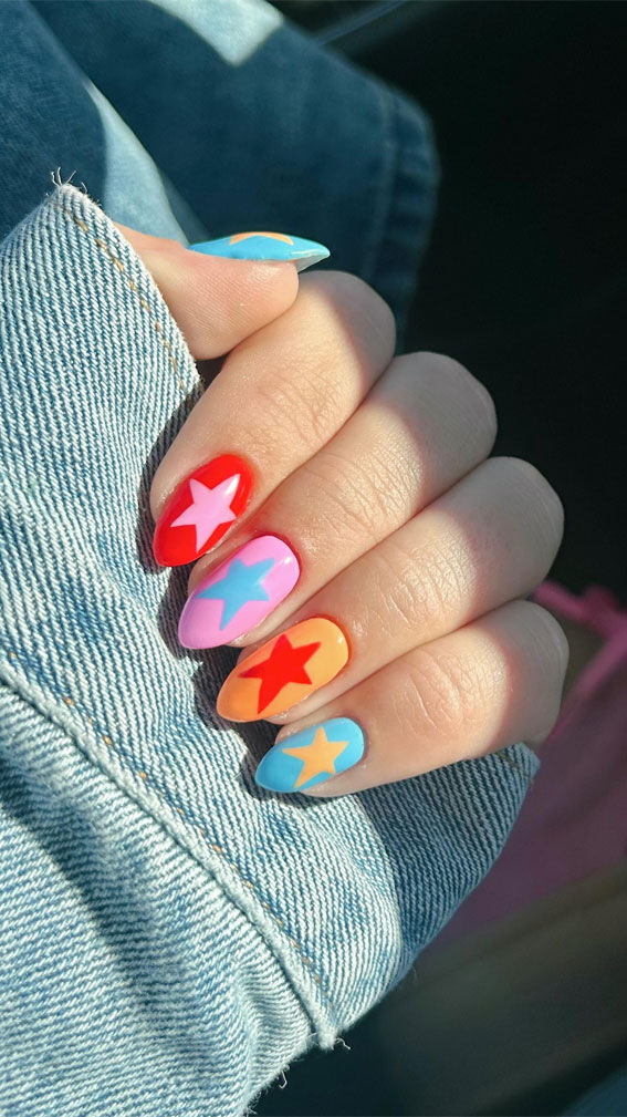 30 Styles of Mix ‘n’ Match Nail Inspirations : Different Colour Nails with Stars