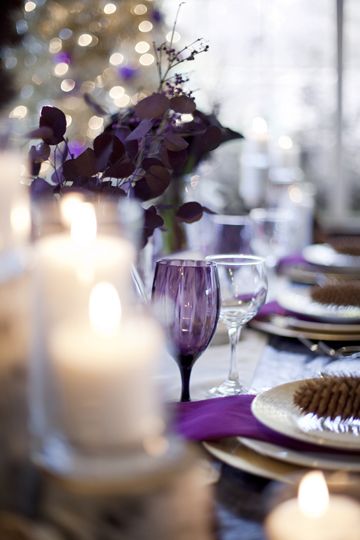 winter wedding tablescape,winter wedding purple tablesetting