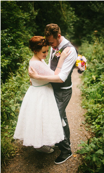 country wedding ideas,bride and groom wedding photos