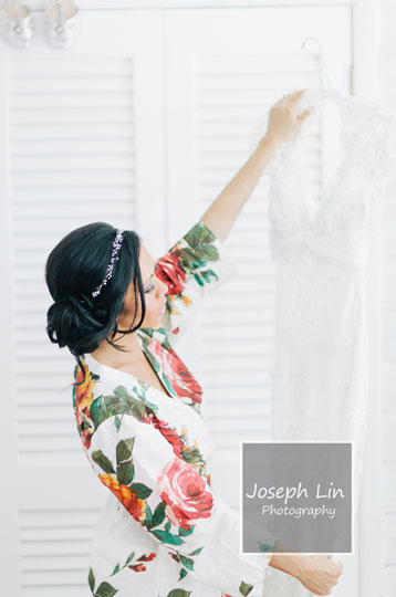 Seaside glamour Beach Wedding From Joseph Lin Photography see more https://www.itakeyou.co.uk/wedding/beach-wedding-from-joseph-lin-photography/ beach wedding in New York,beach wedding dress