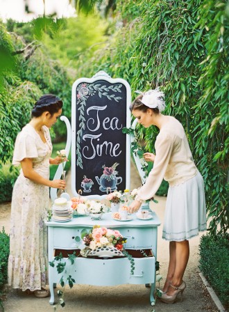 Bridesmaids Tea Party Shoot,bridesmaids photo ideas
