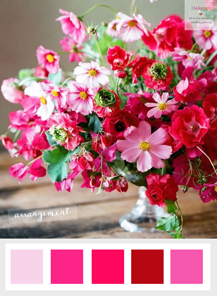 Choosing The Ideal Winter Wedding Flowers | itakeyou.co.uk #winterweddingflowers #cosmos