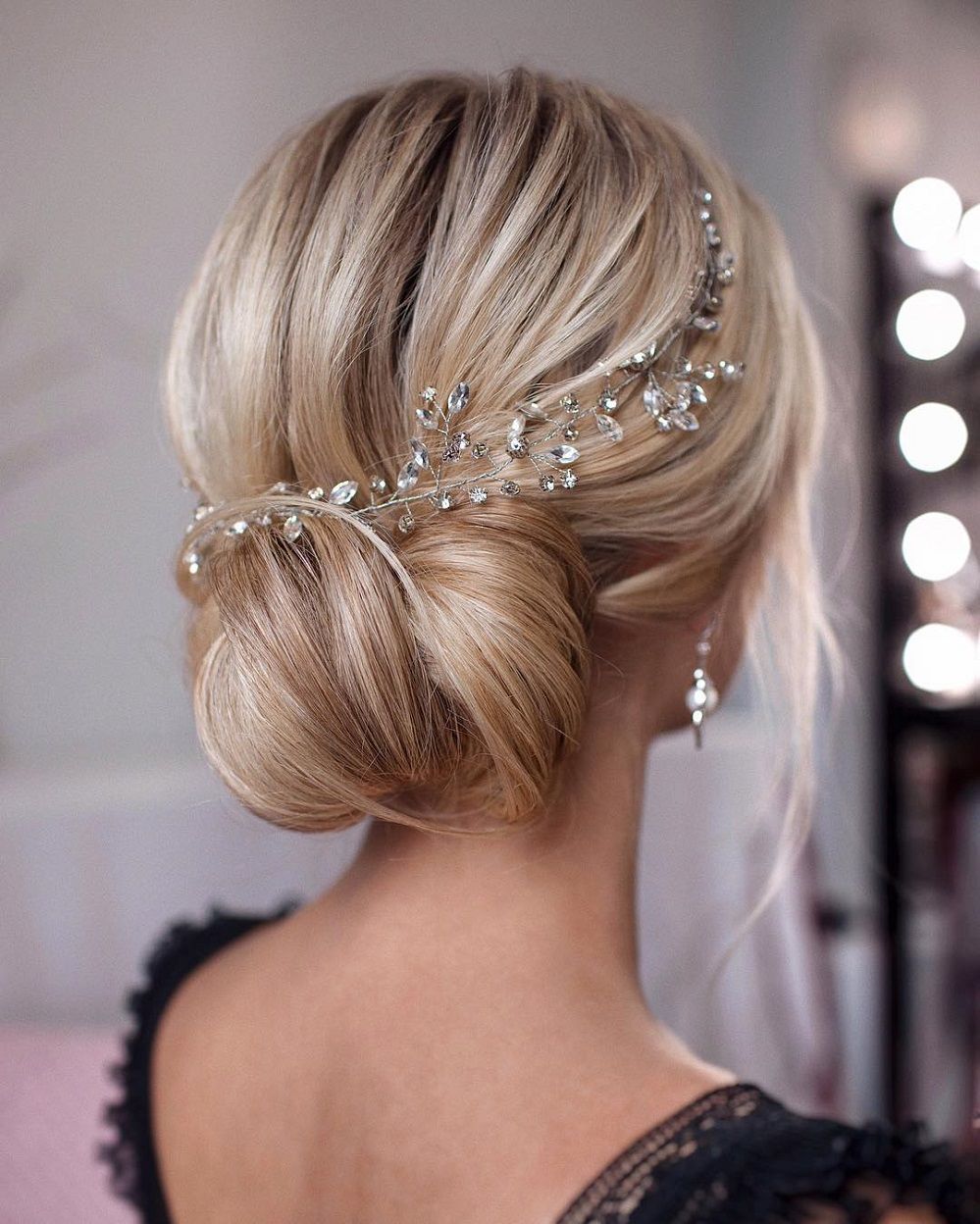 Lustrous Artistry - Hollywood waves is definitely one of my fave hairstyles  to do! This hairstyle is simple, yet so elegant and classy. Add in a  jewelled hair piece and you will