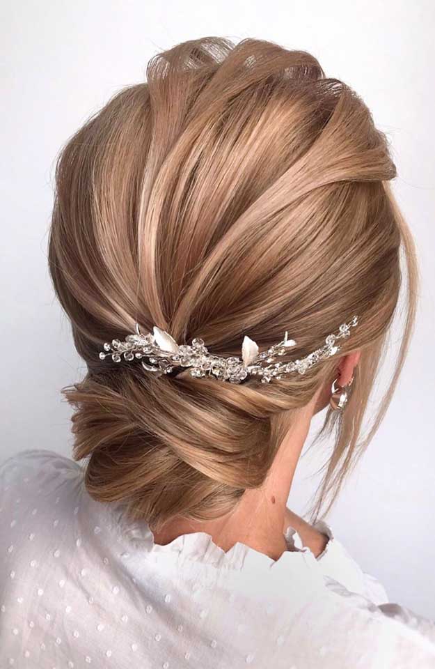 chic updo, messy updo , wedding hairstyles , wedding updo #hairstyles #hair #updo #weddinghairstyles