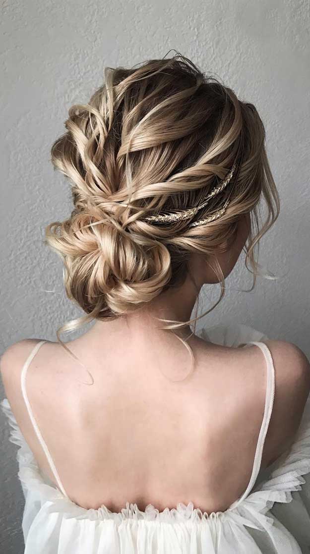 50 Updos with Bangs That'll Get You Noticed in 2023