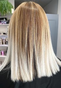 blond balayage highlights, hair color ideas, hair color for over 50s ideas, best hair color 2020, best hair color to look younger, hair color 2019 female, brown hair color, hair color with highlights, brown hair with highlights , balayage hair ideas, balayage root shadow, babylights, dirty blonde