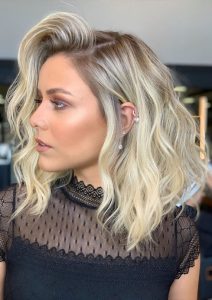 blond balayage highlights, hair color ideas, hair color for over 50s ideas, best hair color 2020, best hair color to look younger, hair color 2019 female, brown hair color, hair color with highlights, brown hair with highlights , balayage hair ideas, balayage root shadow, babylights, dirty blonde
