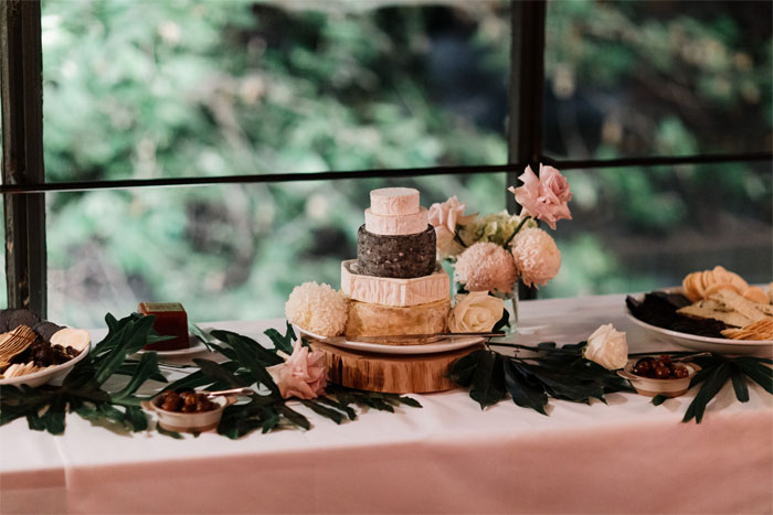 cheese wedding cake , alternative wedding cake #weddingcake #cheeseweddingcake