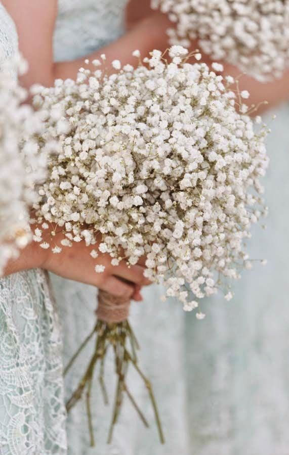 10 Beautiful Baby’s breath Wedding Bouquets For Timeless Spring Weddings