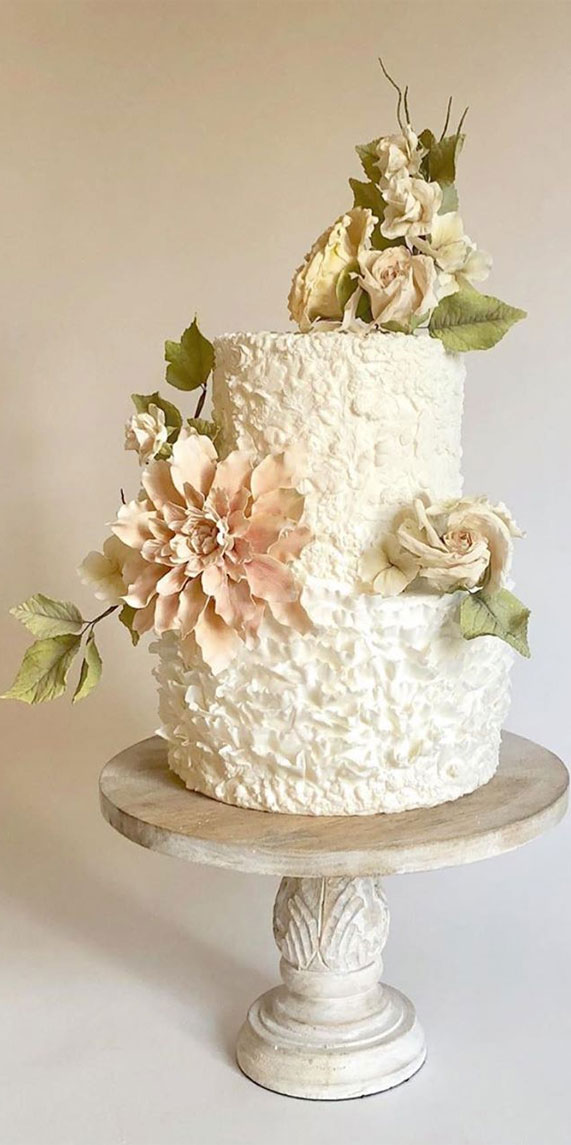 wedding cake, spring wedding cake, wedding cakes, best wedding cakes 2020 #weddingcake textured wedding cakes , wedding cake designs