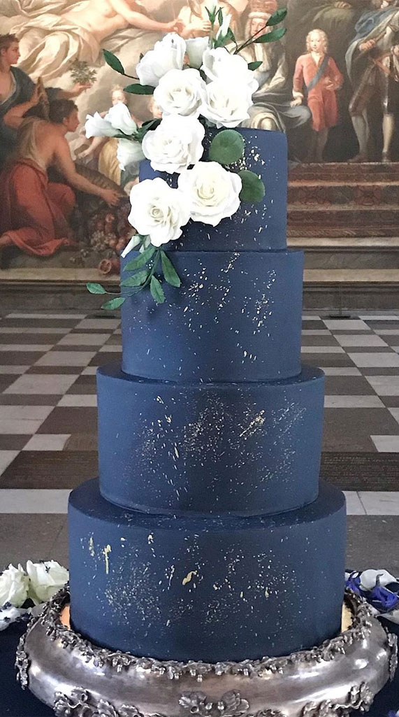 navy blue wedding cake, wedding cake , wedding cake design, dark blue wedding cake ,blue and gold wedding cake #wedidngcake #cakedesigns #blue