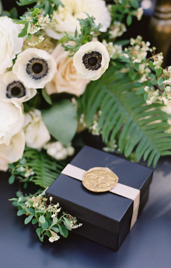 navy blue wedding favor with gold wax seal, wedding favor , blue and gold theme , wedding favors , blue wedding favors, gold wax seals #weddingideas #wedding #favors