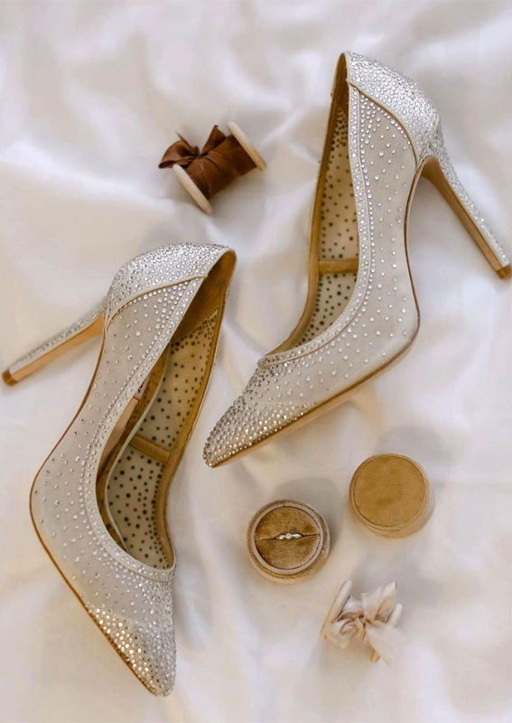 badgley mischka heels, wedding shoes, wedding shoes low heel, wedding shoes block heel,  bridal heels, pump bridal shoes, pump wedge shoes, pump wedding shoes, best wedding shoes 2020, louboutin wedding shoes, kurt geirger wedding shoes 