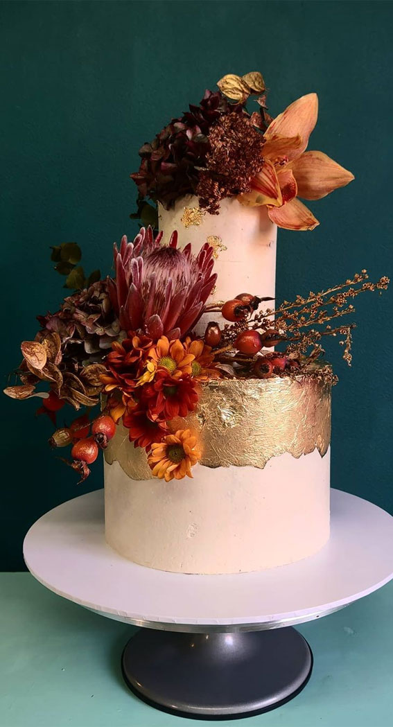 autumn wedding cakes, autumnal wedding cake, fall wedding cake , wedding cake designs, autumn wedding ideas, rustic fall wedding cakes, autumn themed wedding, fall wedding cake flavors
