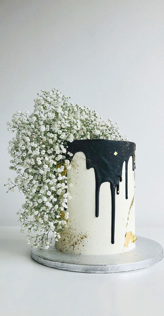 baby's breath wedding cake decoration