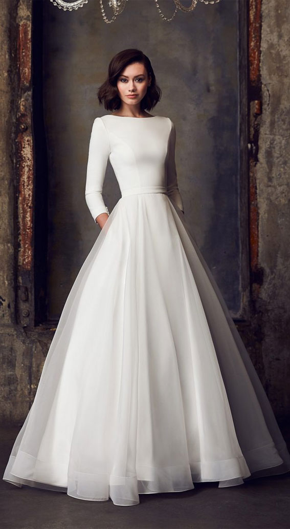 long sleeve wedding dress, chic long sleeve wedding dress, a line wedding dress, wedding dress with sleeves