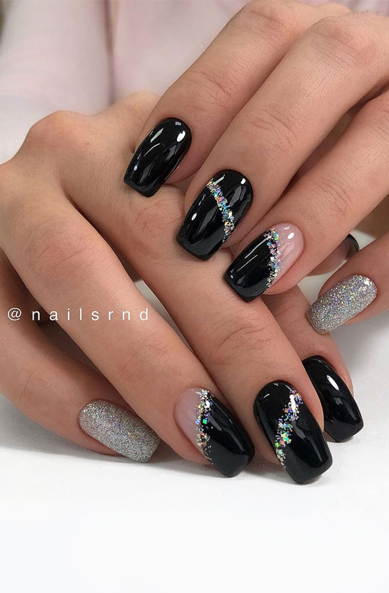 Elegant dark nail designs to wear this season | Dark Nail Polish