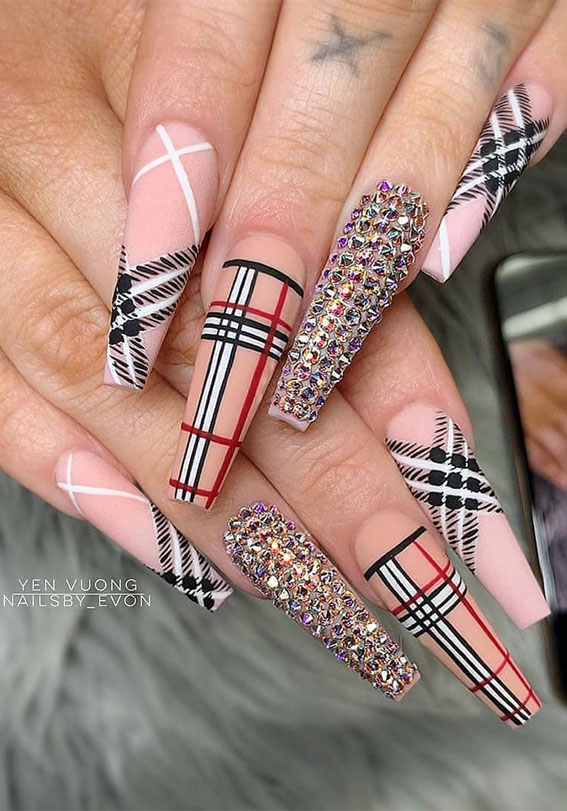 Textured and Fabric-Inspired Nail Art Ideas for Winter | Makeup.com