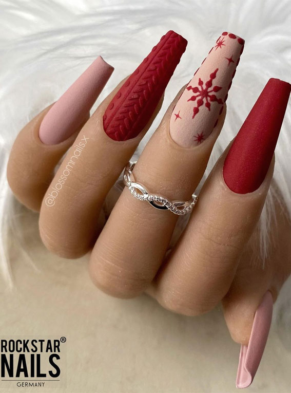 mismatched nails, red and pink nails, winter nails, winter nail designs, winter nails design, winter nails 2020