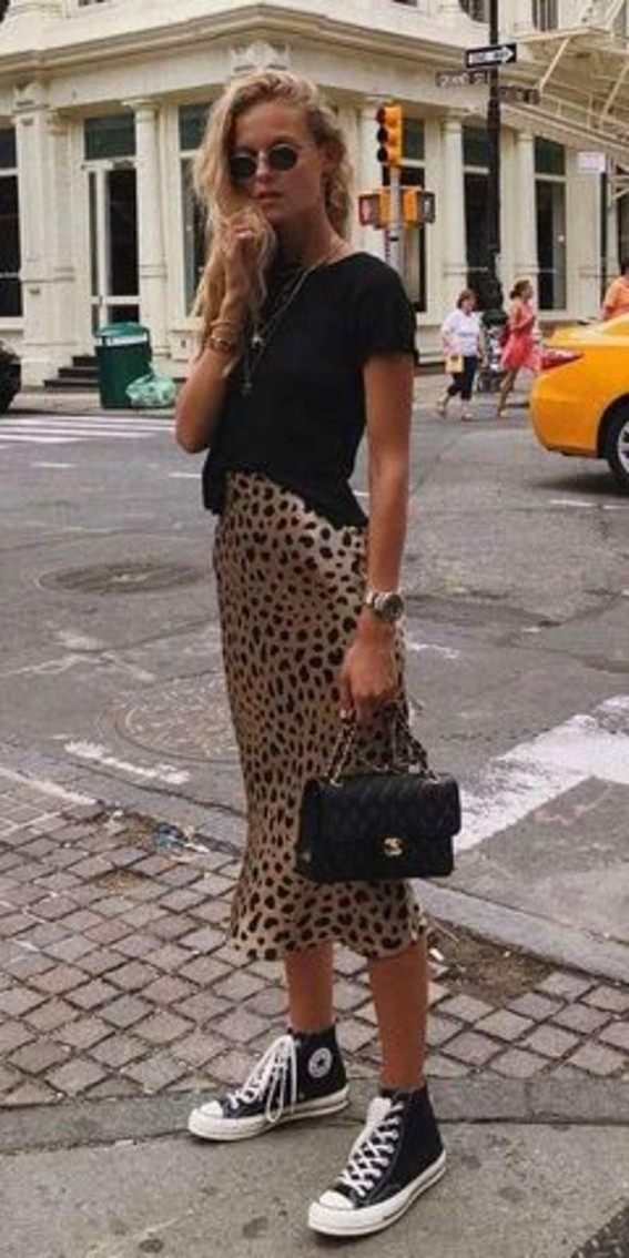 leopard outfits, leopard print outfit ideas, leopard skirt with denim, fall outfit 2020, fall fashion