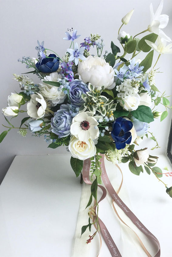 blue wedding bouquet, blue bridal bouquet