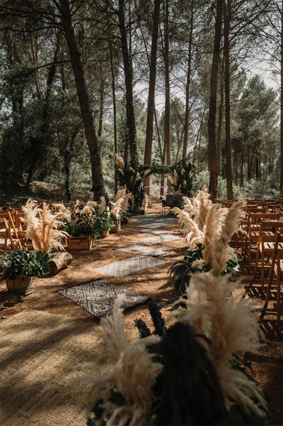 woodland wedding ceremony, boho wedding ceremony, rustic boho wedding ceremony decorations