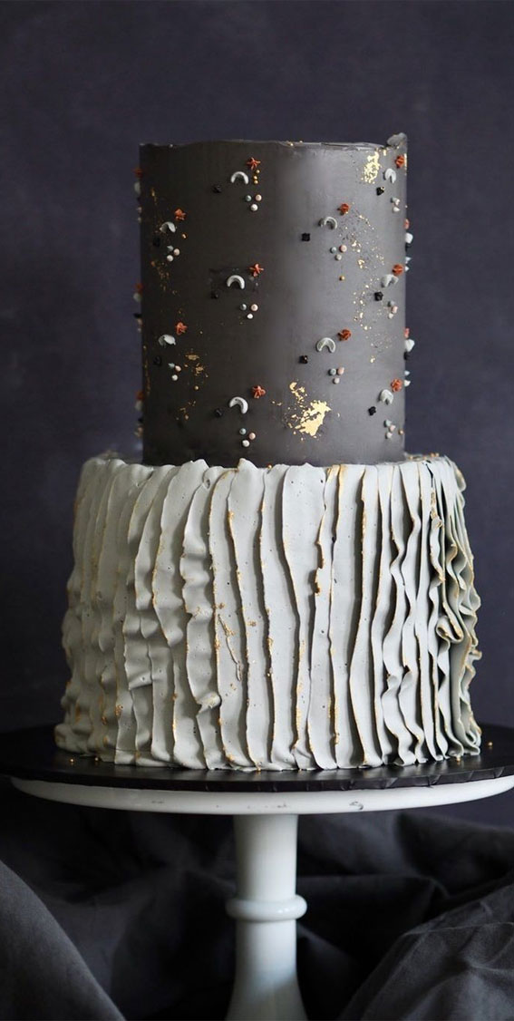 grey wedding cake, wedding cakes 2021, buttercream grey wedding cake
