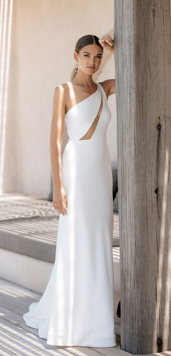 15 Modern Wedding Dresses 2021 for ...