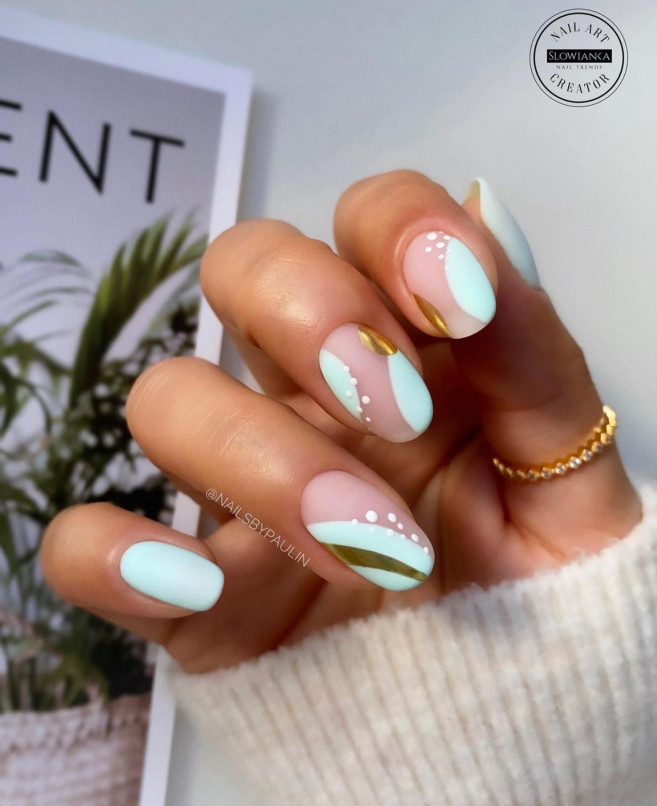 30 Cute Ways To Wear Pastel Nails : Gold and Mint Short Nails