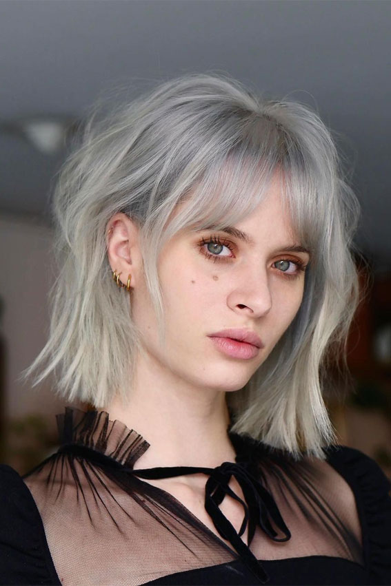 30 Best Hair Colour Ideas for Bob Cut : Icey Blonde Chic Bob with Fringe