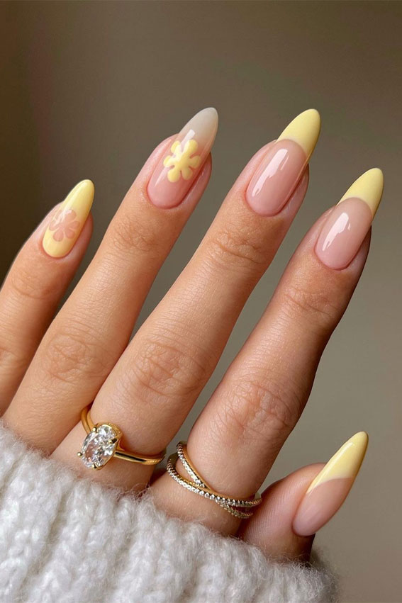 30 Cute Ways To Wear Pastel Nails : Pastel Yellow French Tip & Daisy Nails
