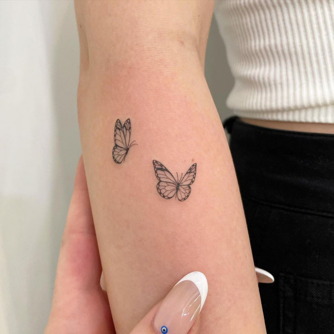 small butterfly tattoos, butterfly tattoos 2022, butterfly tattoo meaning, butterfly tattoos on wrist, butterfly tattoo on shoulder, butterfly tattoo outline, butterfly tattoos on back, butterfly tattoo on leg