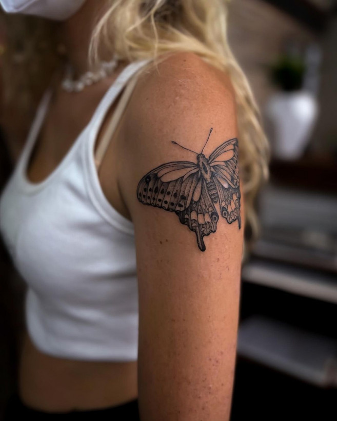 small butterfly tattoos, butterfly tattoos 2022, butterfly tattoo meaning, butterfly tattoos on wrist, butterfly tattoo on shoulder, butterfly tattoo outline, butterfly tattoos on back, butterfly tattoo on upper arm