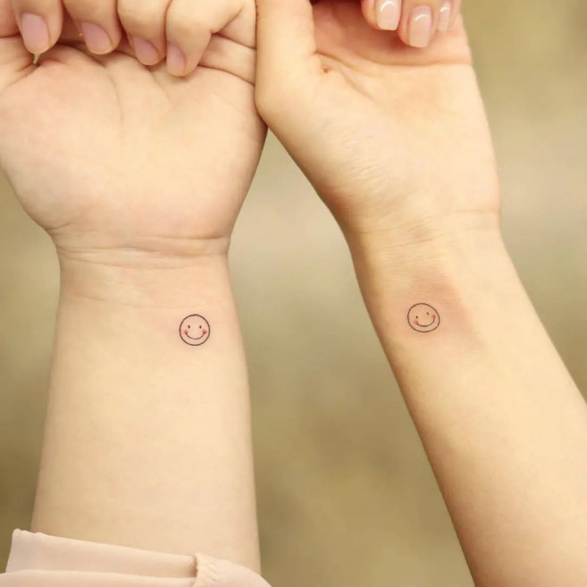 50+ Cute Small Tattoos for Women and Men