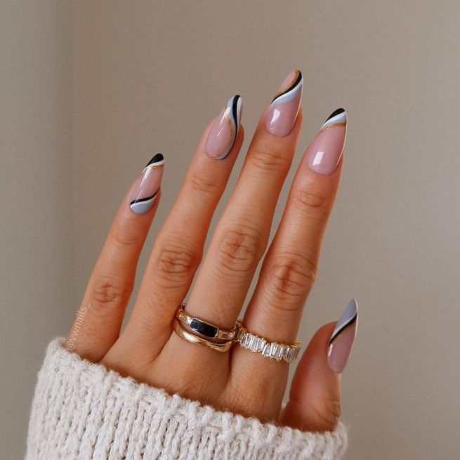 40 The Chicest Nail Art That You Need To Try Out : Swirly Almond Nail Art