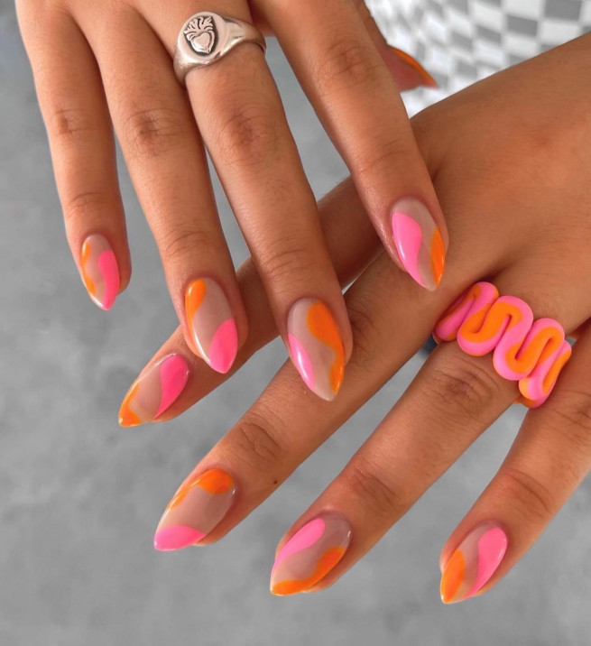 50 Trendy Pink Nails That’re Perfect For Spring : Pink and Orange Negative Space Nail Art
