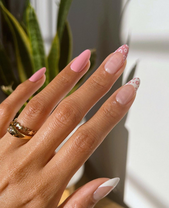 50 Trendy Pink Nails That’re Perfect For Spring : Pink Flower French Tip Nails