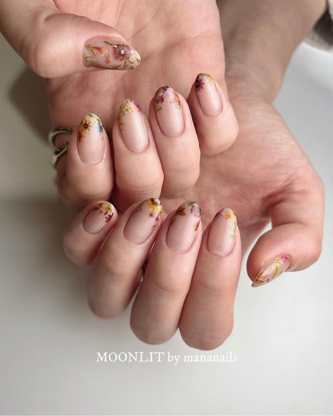50 The Cutest Spring Nails Ever : Flower French Tip Nails