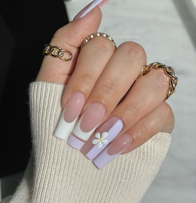 50 The Cutest Spring Nails Ever : Lilac and White Nails with Daisy Accent