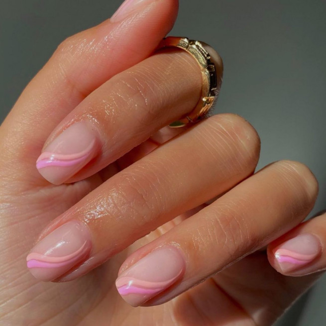40 The Chicest Nail Art That You Need To Try Out : Pastel Pink & Peach Swirl Nail Art