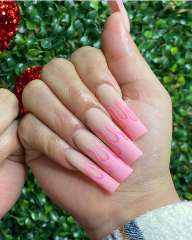 50 Trendy Pink Nails That’re Perfect For Spring : Pink Flame Tip Nails