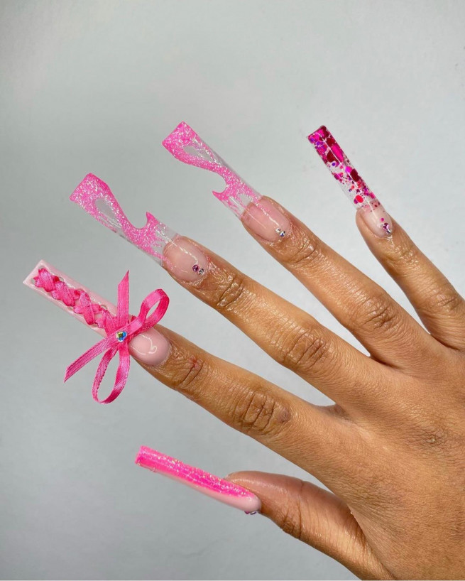 50 Trendy Pink Nails That’re Perfect For Spring : Pink Glitter & Laced Long Clear Nails