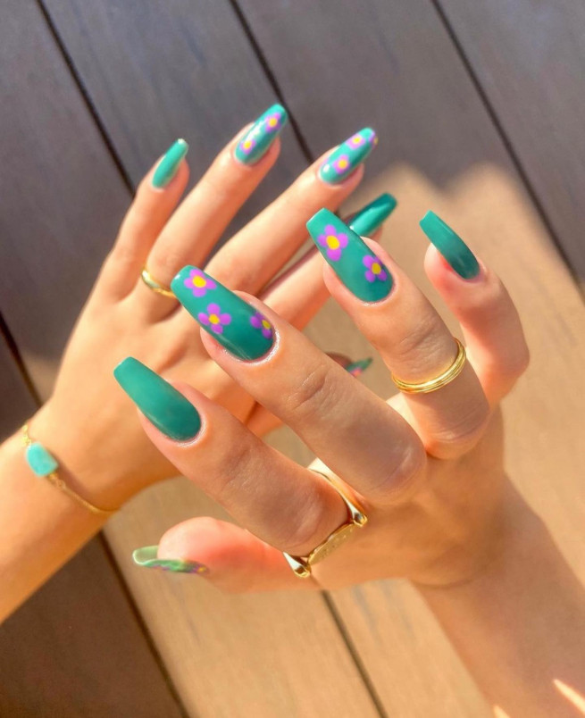 40 Cutest Summer Nail Designs in 2022 : Flower Green Coffin Nail Art