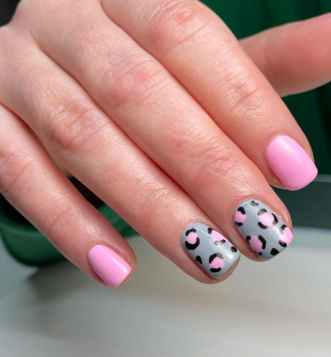 40 Cutest Summer Nail Designs in 2022 : Pink Leopard Short Nail Art