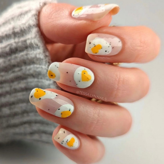 40 The most beautiful Easter nails : Heart Shaped Fried Egg Nude Nail Art