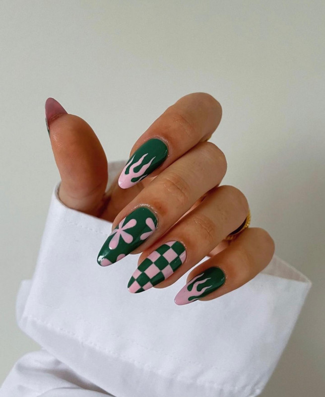 40 Cutest Summer Nail Designs in 2022 : Pink Flame, Daisy and Check Green Nail Art